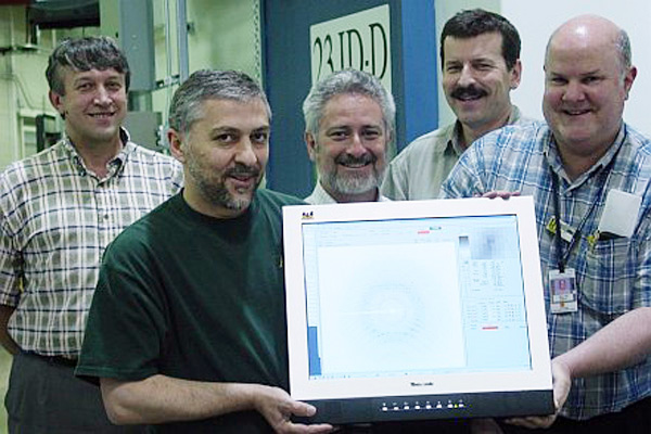 First protein crystal test (July,2004).